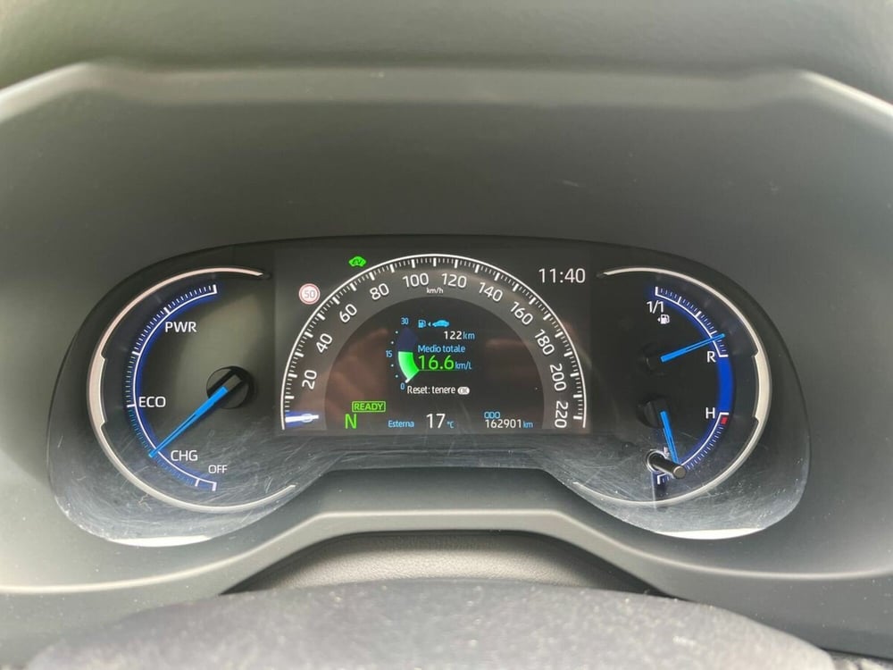 Toyota Rav4 usata a Sondrio (10)