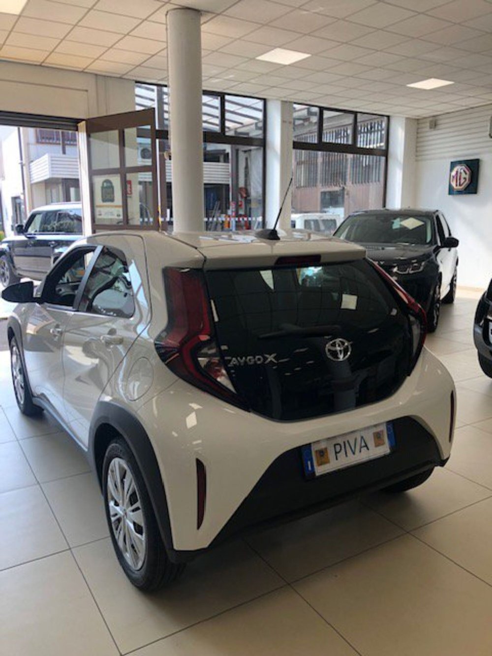 Toyota Aygo X nuova a Milano (5)