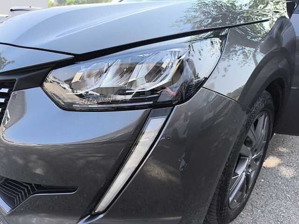 Peugeot 208 usata a Perugia (12)