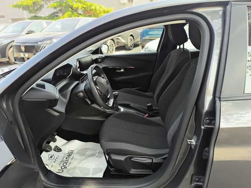 Peugeot 208 usata a Perugia (9)