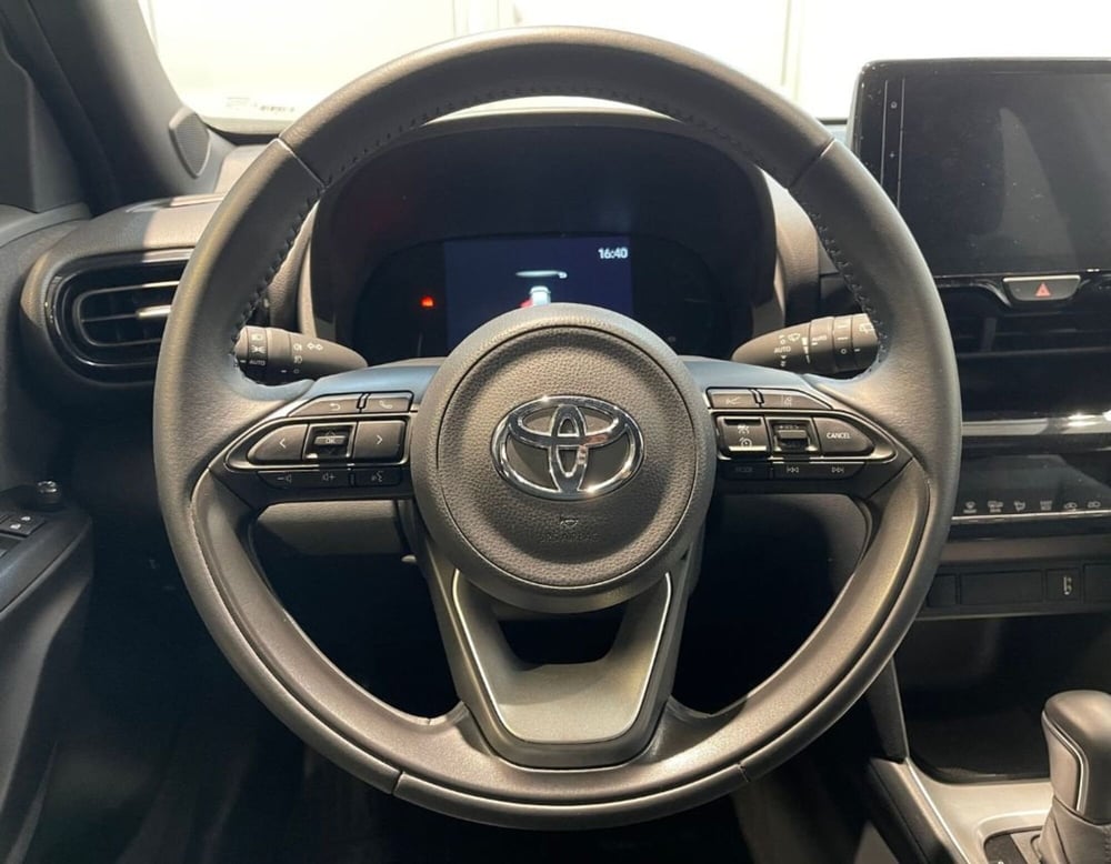 Toyota Yaris Cross usata a Ferrara (9)