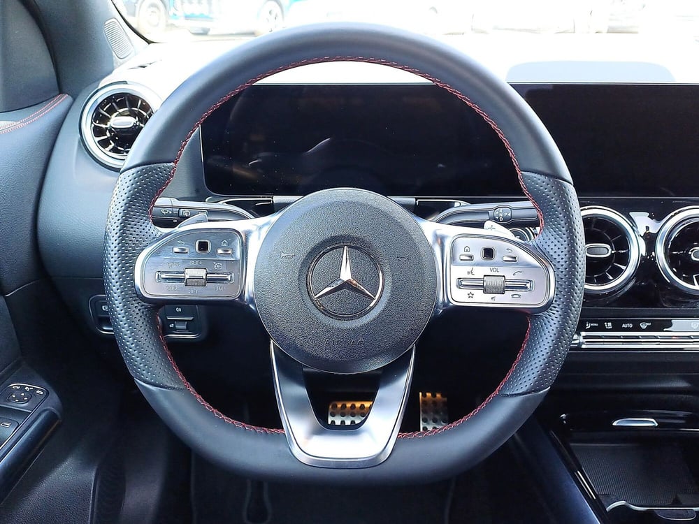 Mercedes-Benz GLA SUV usata  (15)