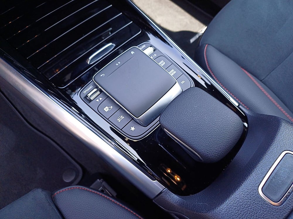 Mercedes-Benz GLA SUV usata  (9)