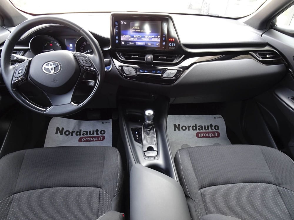 Toyota Toyota C-HR usata a Treviso (12)