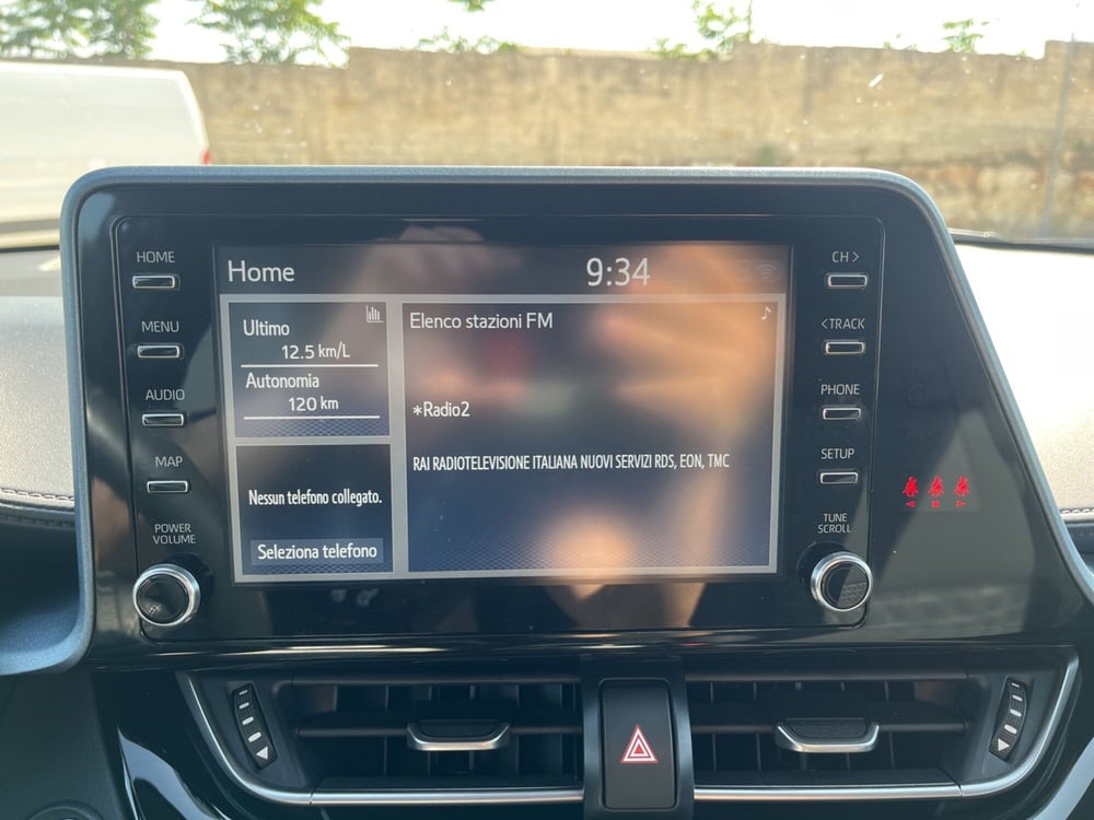 Toyota Toyota C-HR usata a Ragusa (13)