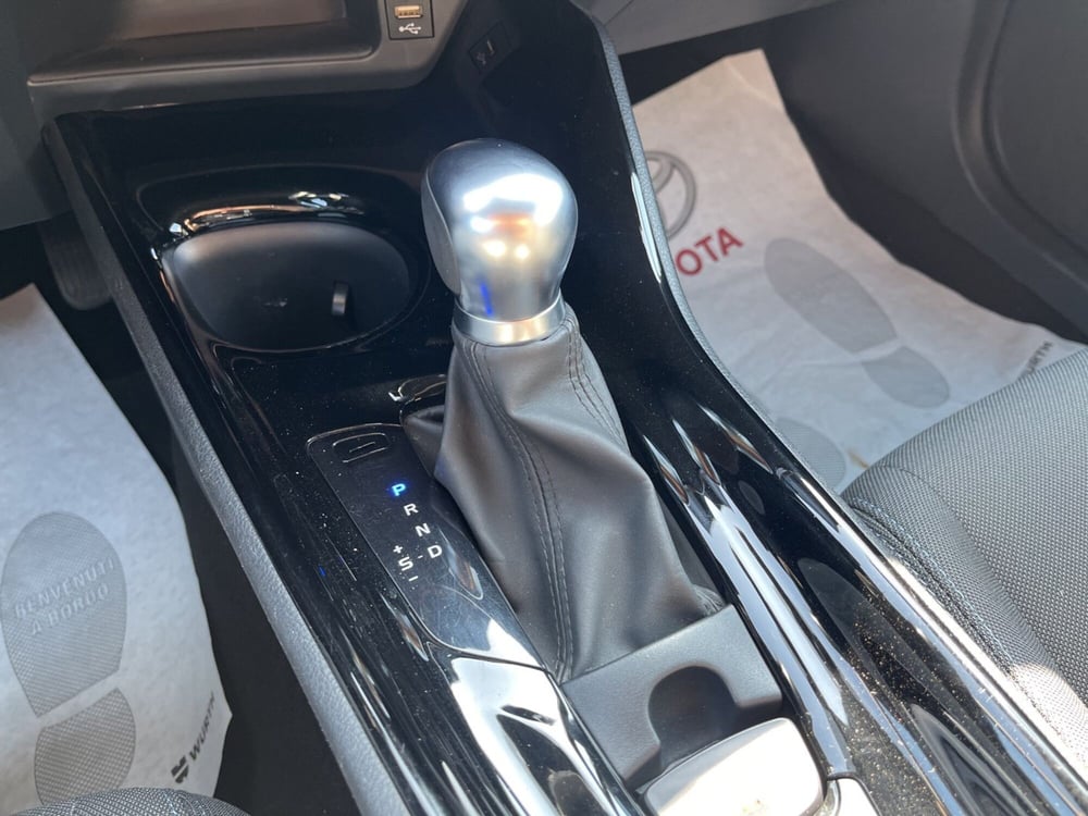 Toyota Toyota C-HR usata a Ragusa (16)