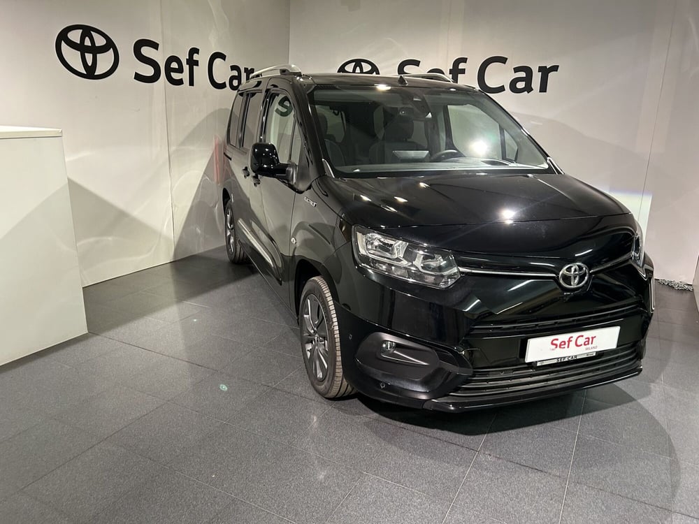 Toyota Proace City Verso Electric nuova a Milano (3)