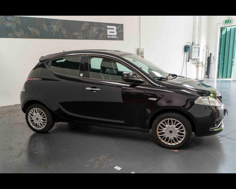 Lancia Ypsilon usata a Venezia (6)