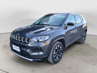 Jeep Compass 1.3 T4 190CV PHEV AT6 4xe Limited del 2021 usata a Vasto