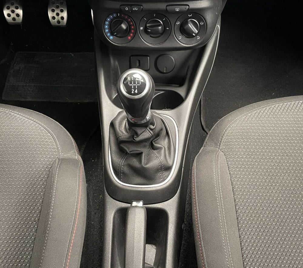 Opel Corsa usata a Novara (12)