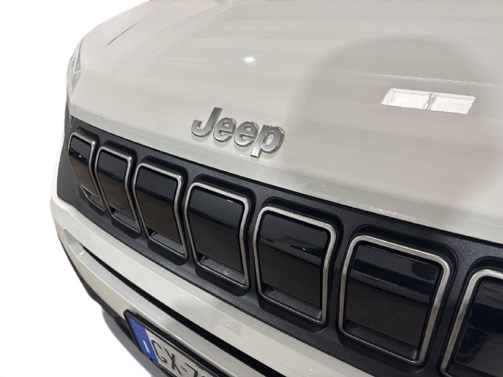 Jeep Avenger nuova a Caltanissetta (16)