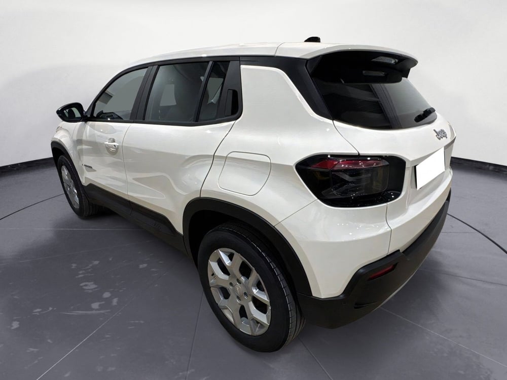 Jeep Avenger nuova a Caltanissetta (3)