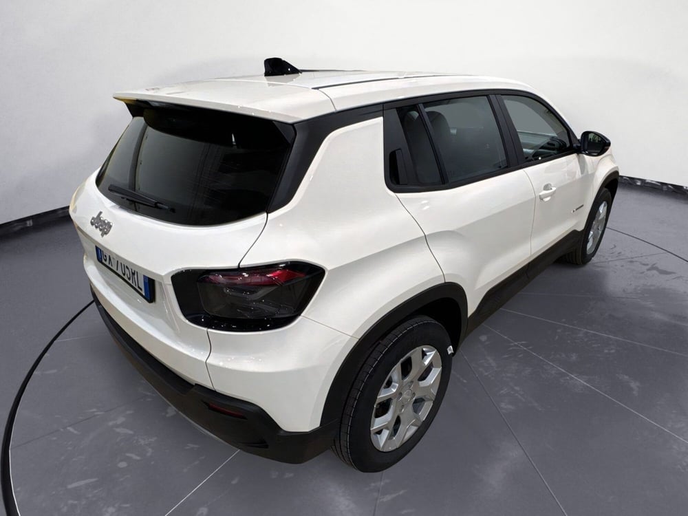 Jeep Avenger nuova a Caltanissetta (6)