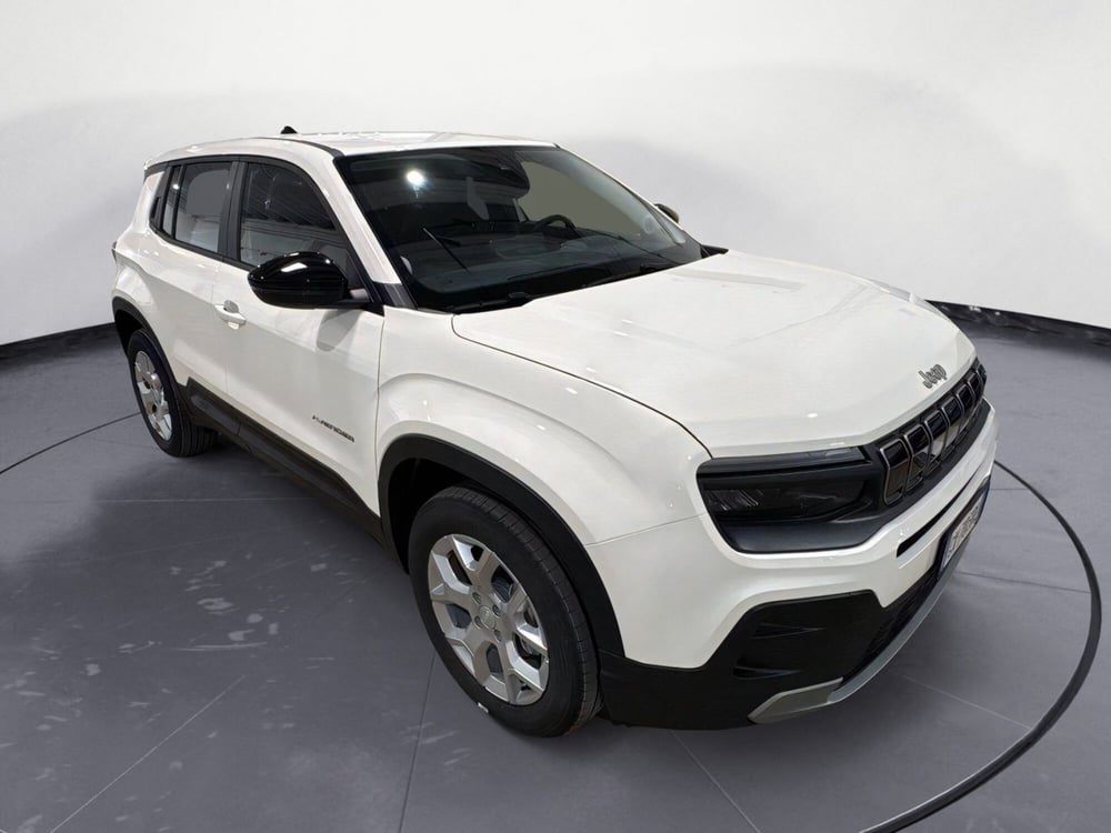 Jeep Avenger nuova a Caltanissetta (8)