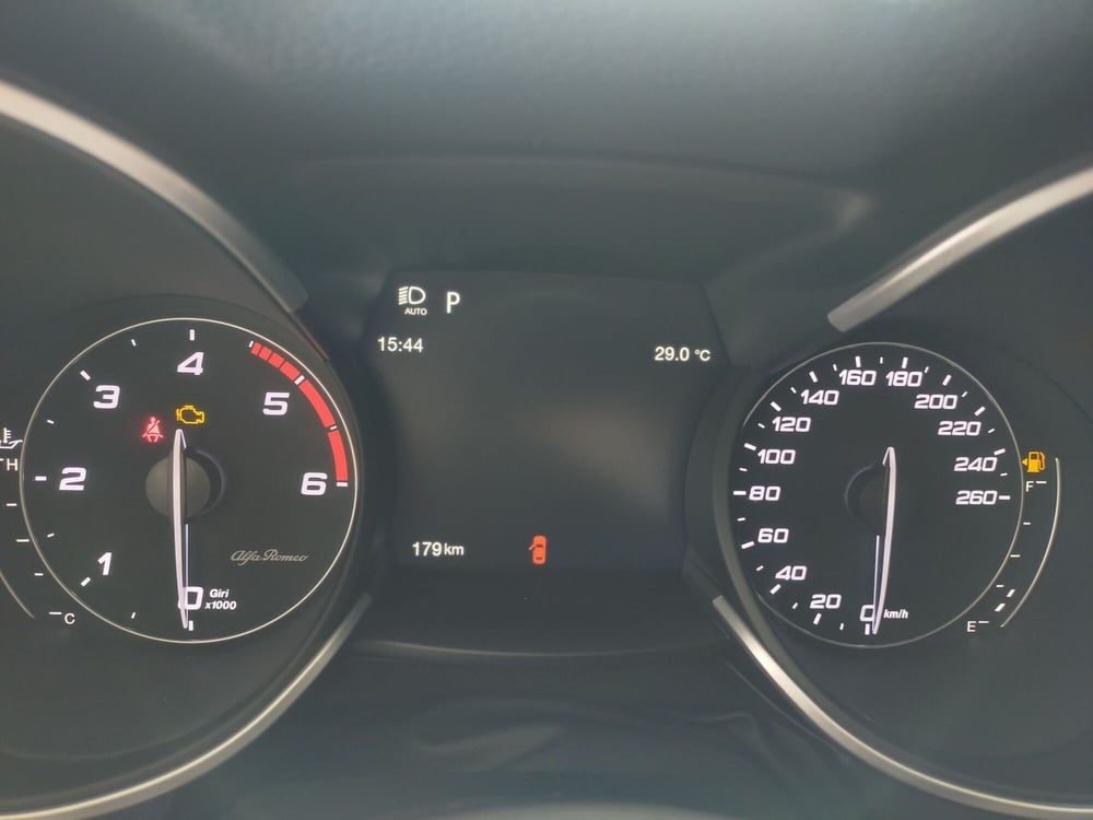 Alfa Romeo Stelvio nuova a Reggio Emilia (13)