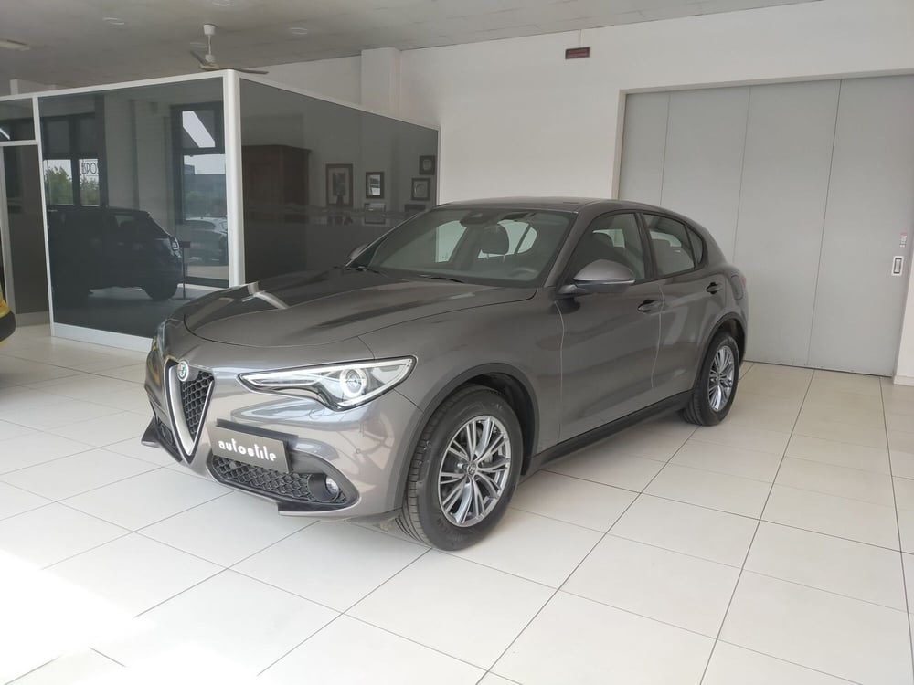 Alfa Romeo Stelvio nuova a Reggio Emilia (3)