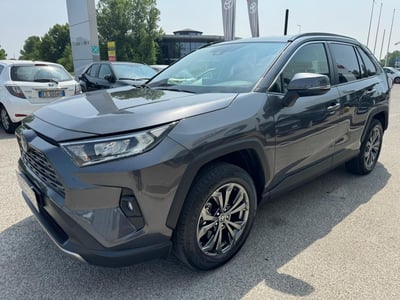 Toyota Rav4 HV (218CV) E-CVT 2WD Dynamic del 2022 usata a Modena