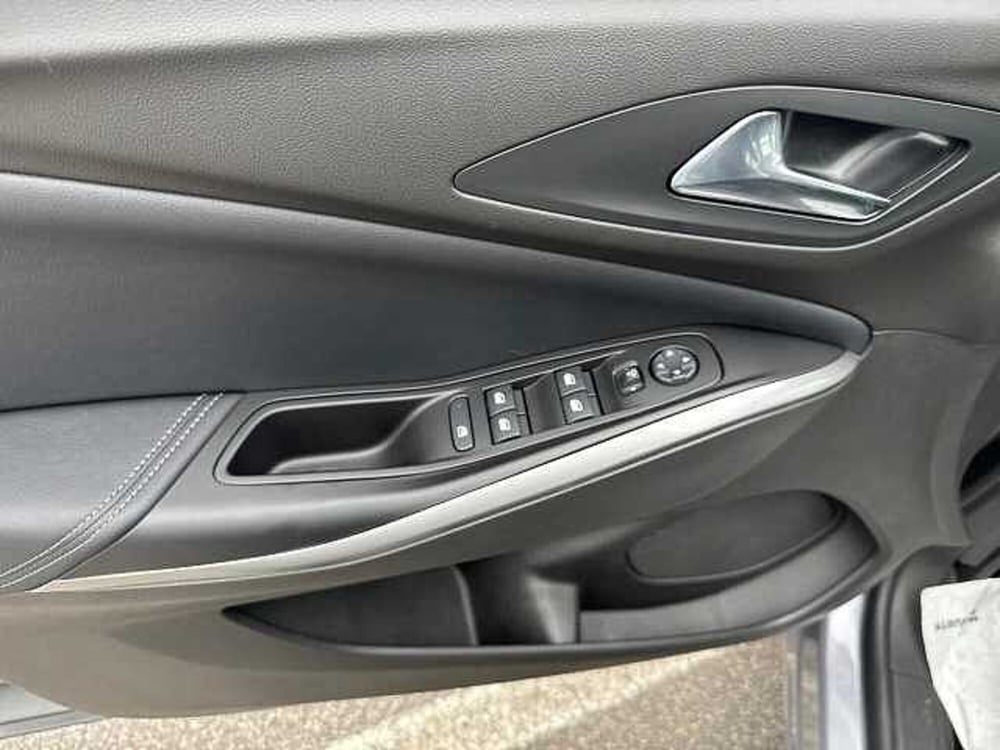 Opel Grandland nuova a Roma (17)