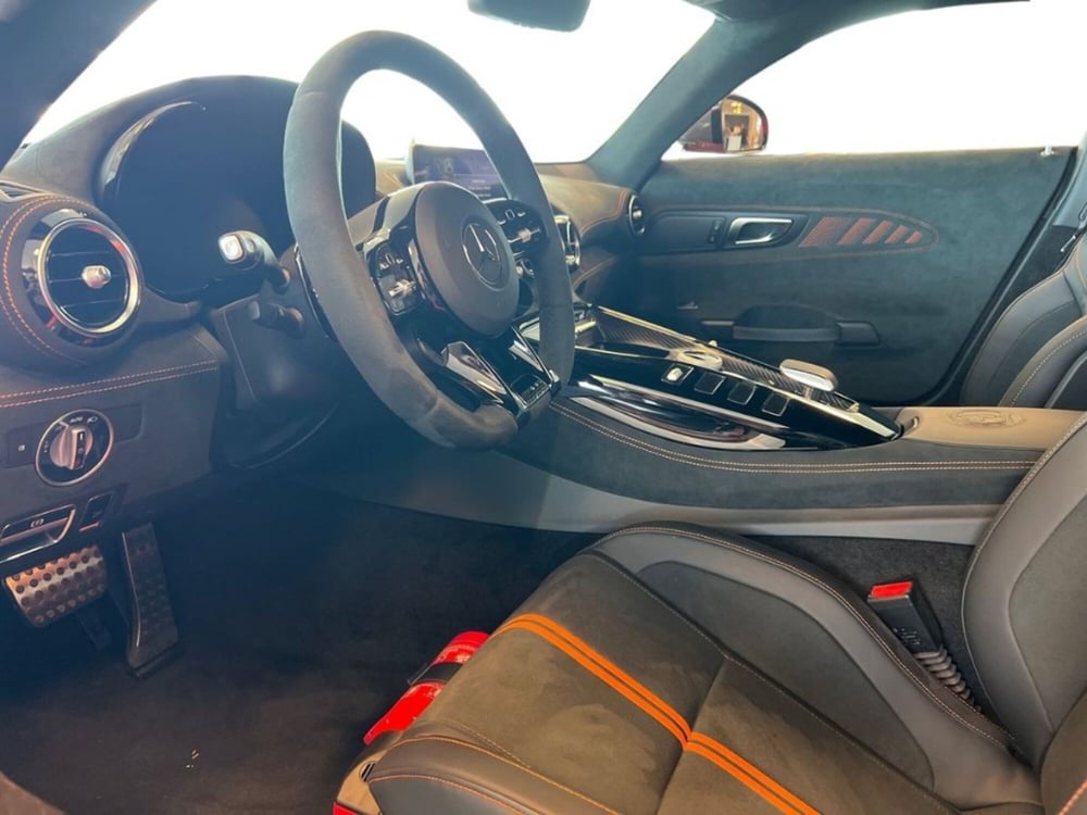 Mercedes-Benz Classe GT Coupé nuova a Bari (10)