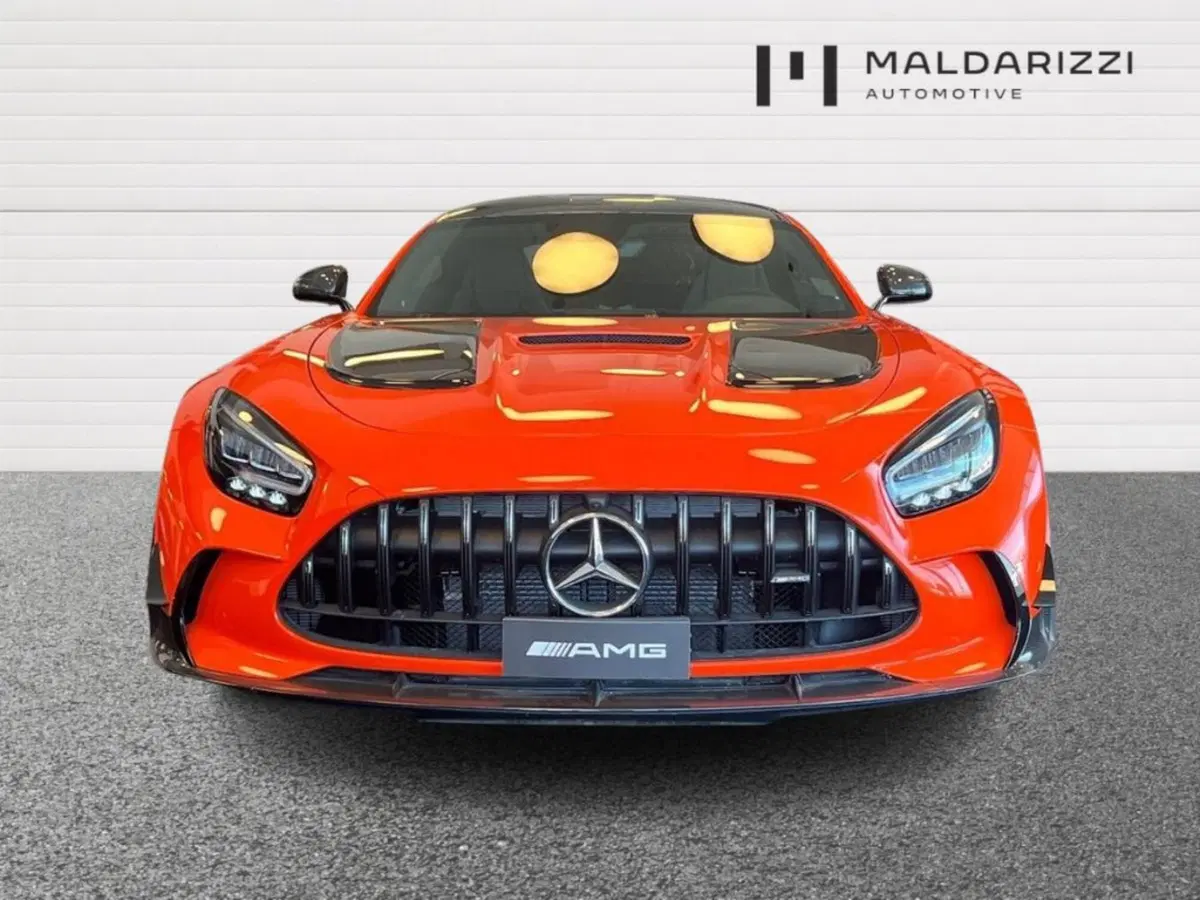 Mercedes-Benz Classe GT Coupé nuova a Bari (2)