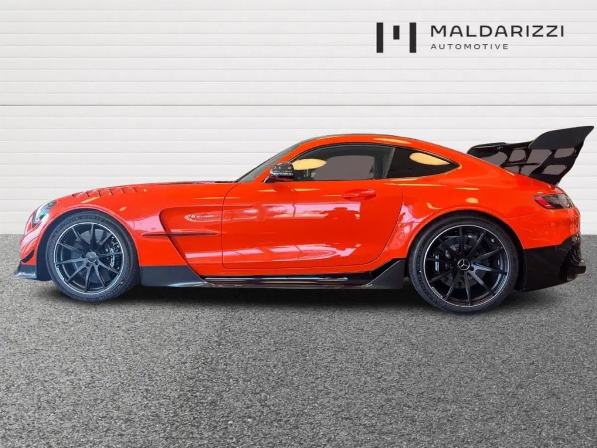 Mercedes-Benz Classe GT Coupé nuova a Bari (5)