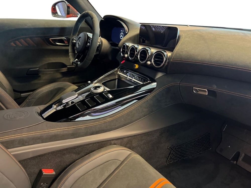 Mercedes-Benz Classe GT Coupé nuova a Bari (9)