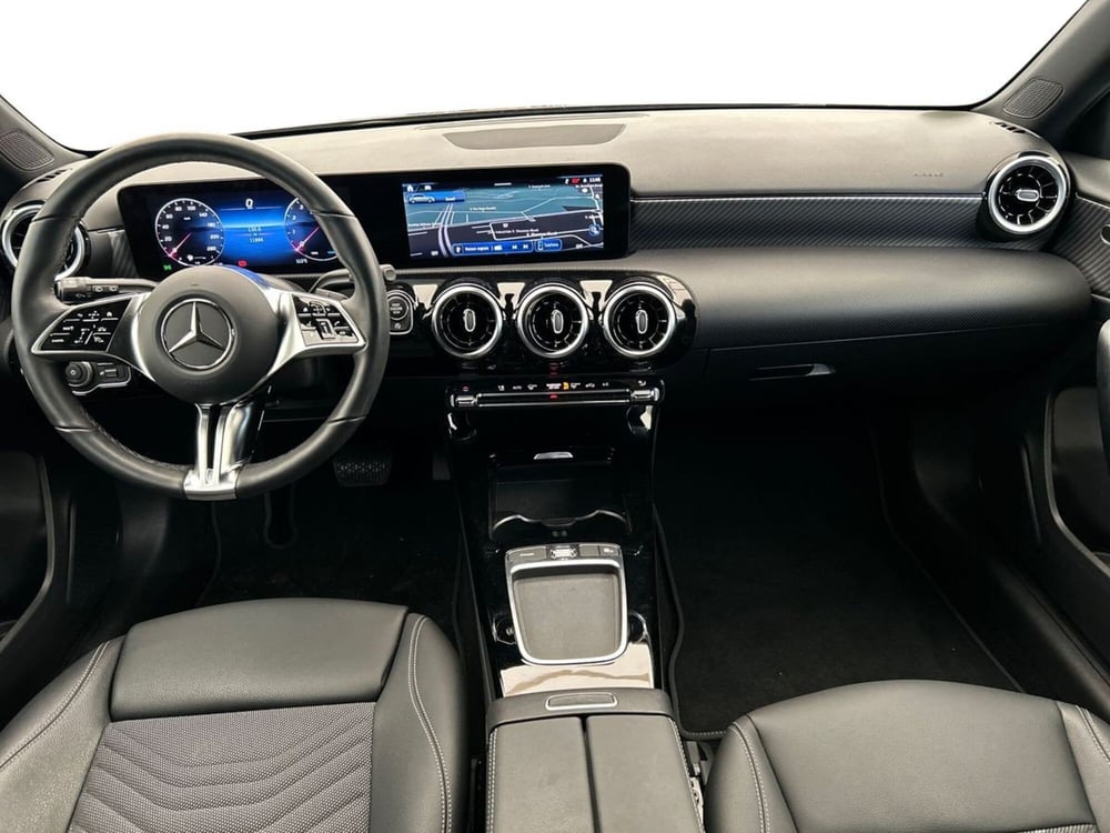 Mercedes-Benz Classe A usata a Milano (9)
