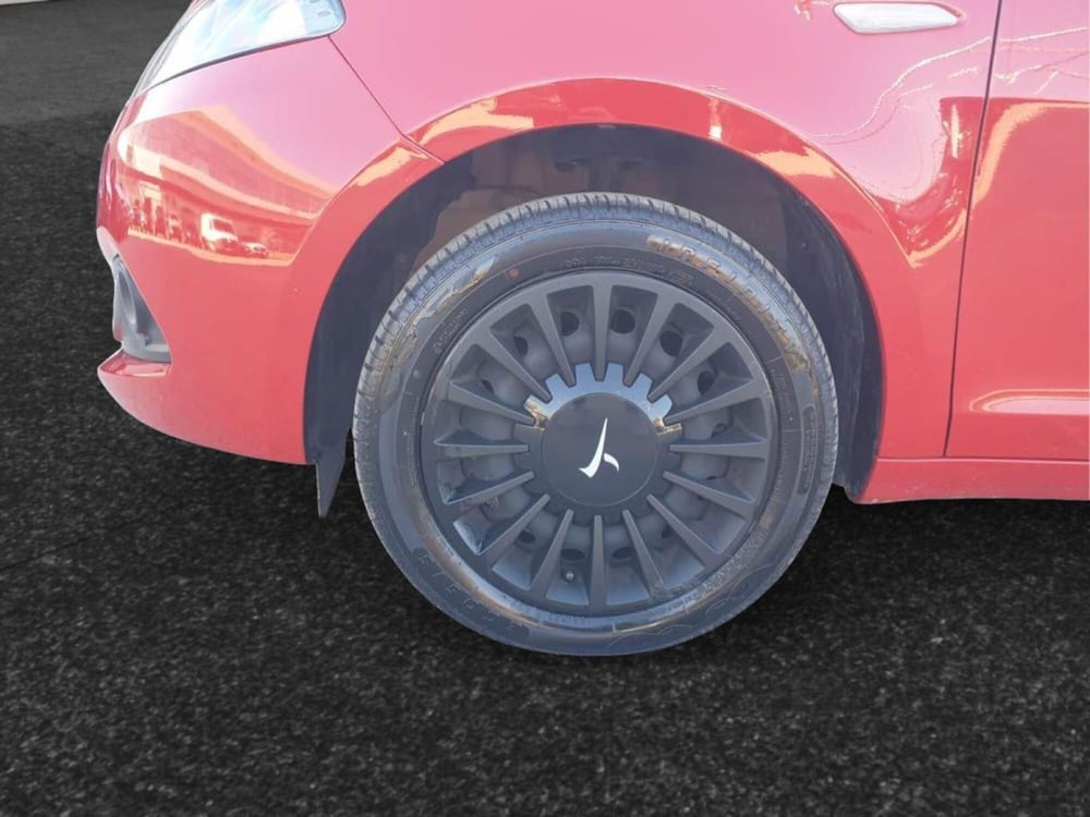 Lancia Ypsilon usata a Chieti (5)