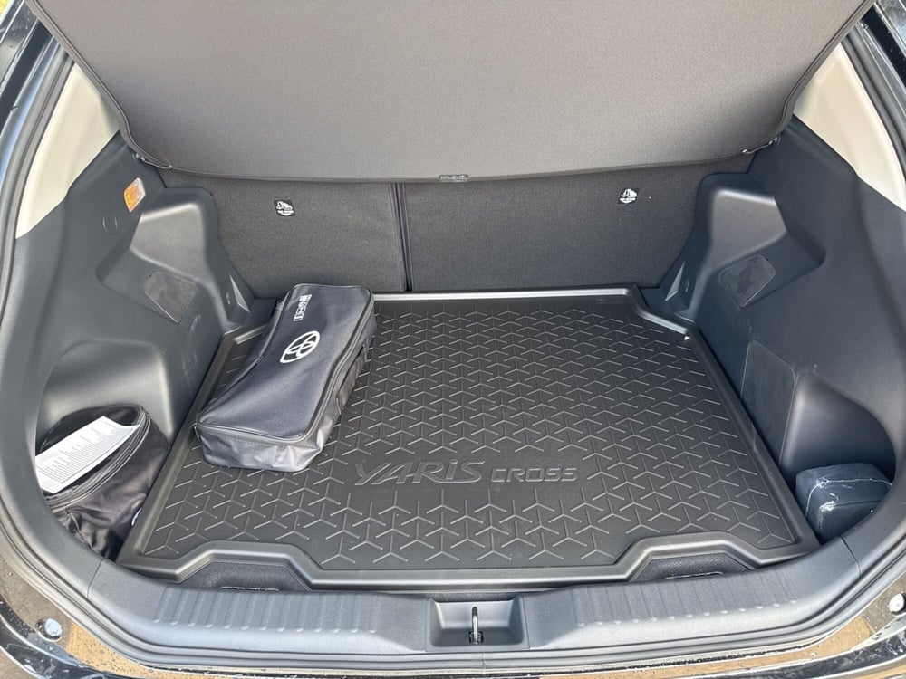Toyota Yaris Cross nuova a Ferrara (18)