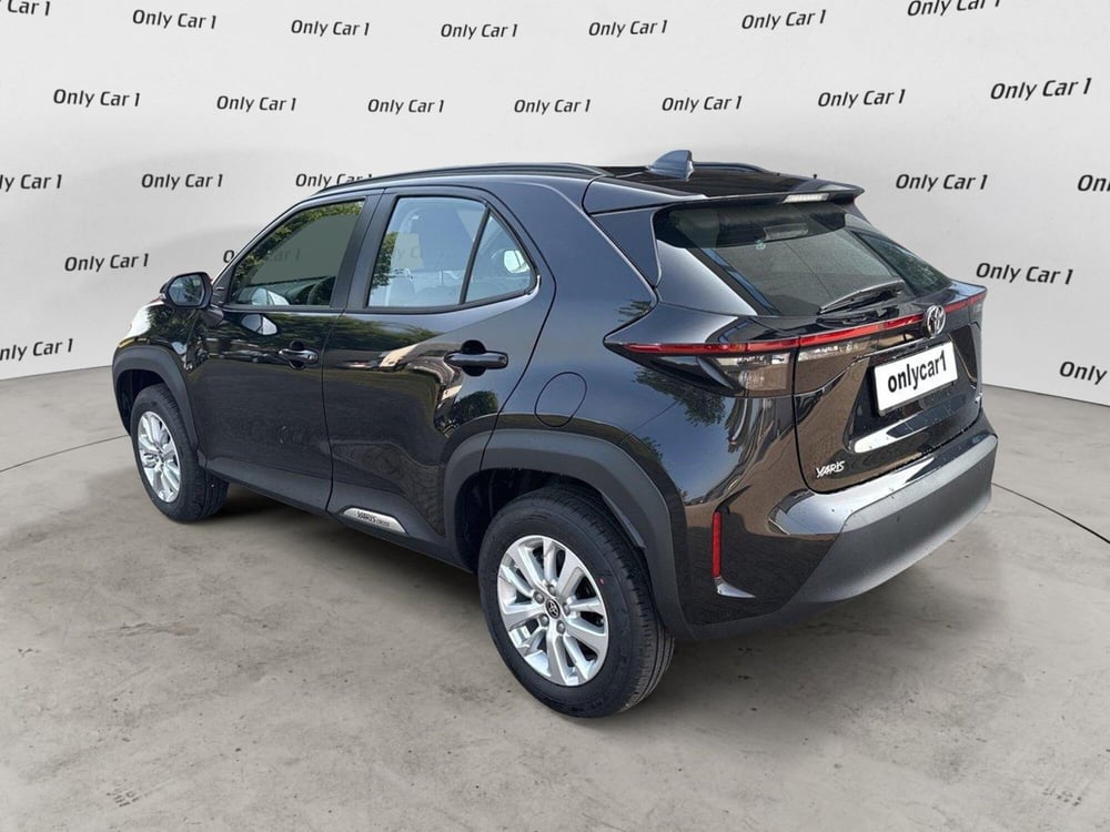 Toyota Yaris Cross nuova a Ferrara (5)