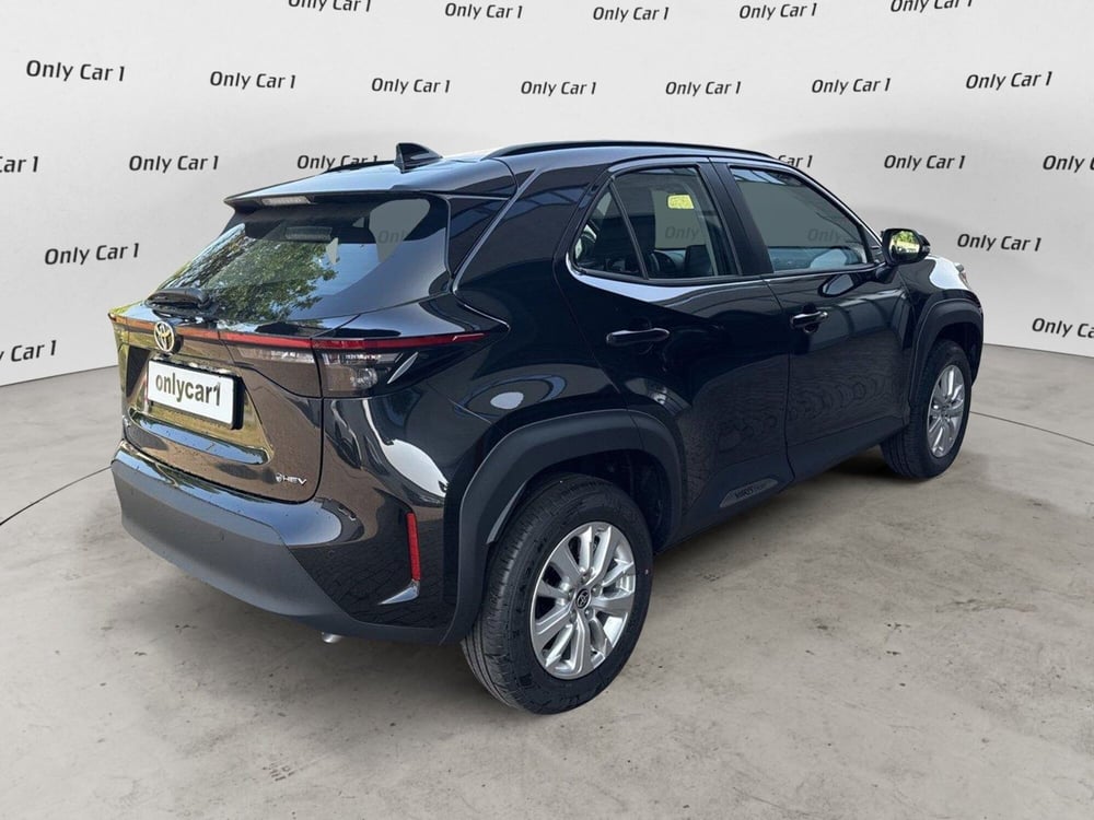 Toyota Yaris Cross nuova a Ferrara (6)