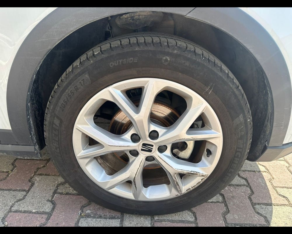 SEAT Arona usata a Siena (15)