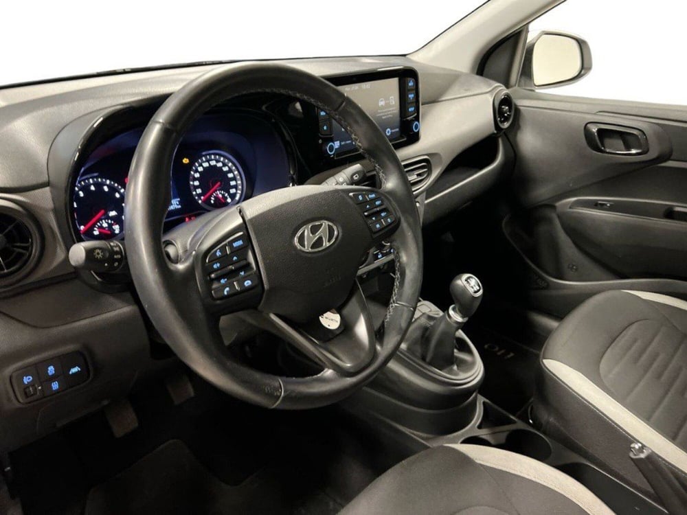 Hyundai i10 usata a Macerata (16)