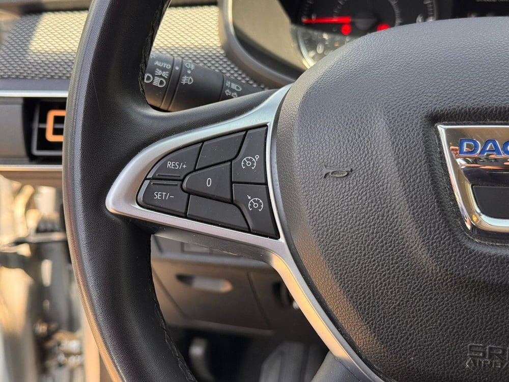 Dacia Sandero usata a Pavia (8)