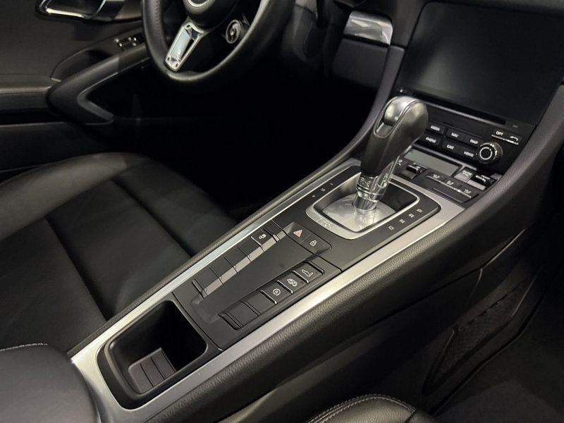 Porsche 718 Cayman  usata a Messina (12)