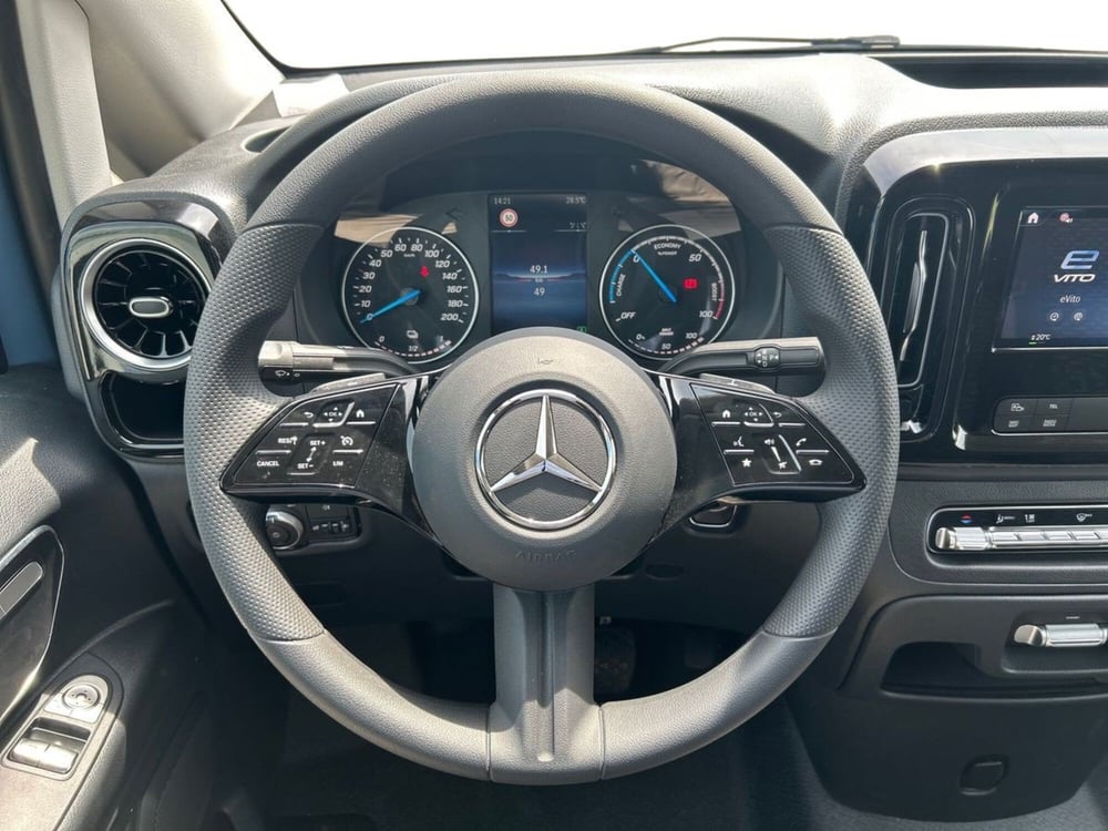 Mercedes-Benz Classe eVito Furgone nuova a Milano (11)