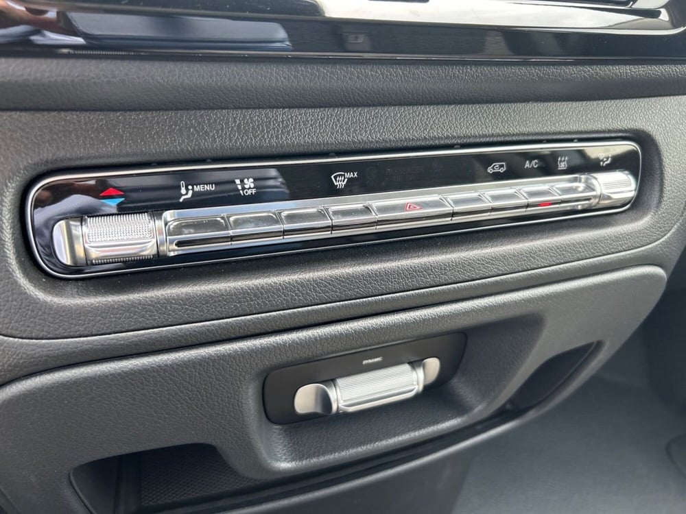 Mercedes-Benz Classe eVito Furgone nuova a Milano (14)