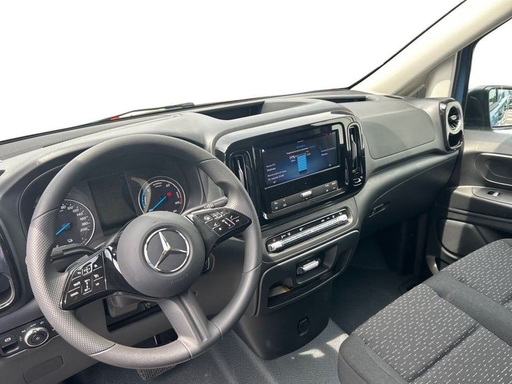Mercedes-Benz Classe eVito Furgone nuova a Milano (9)