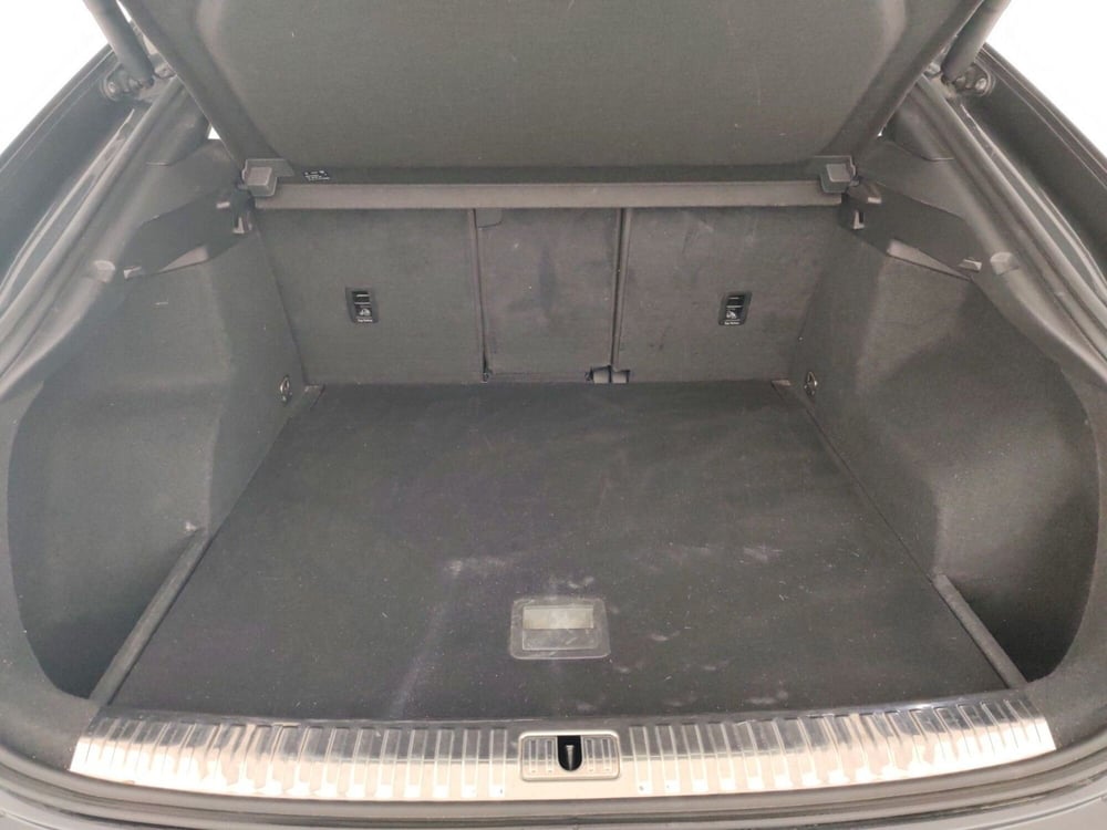 Audi Q3 Sportback usata a Massa-Carrara (12)