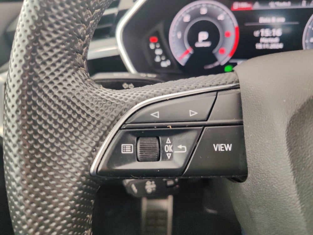 Audi Q3 Sportback usata a Massa-Carrara (17)