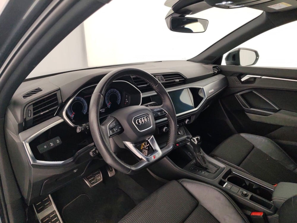 Audi Q3 Sportback usata a Massa-Carrara (8)