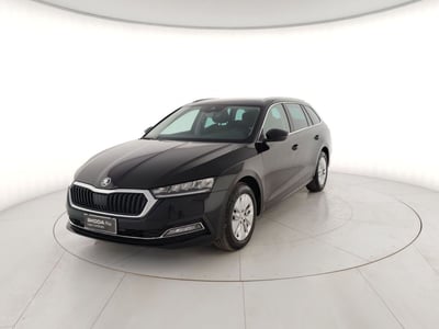 Skoda Octavia Station Wagon 2.0 TDI EVO SCR DSG Wagon Ambition del 2024 usata a Massa
