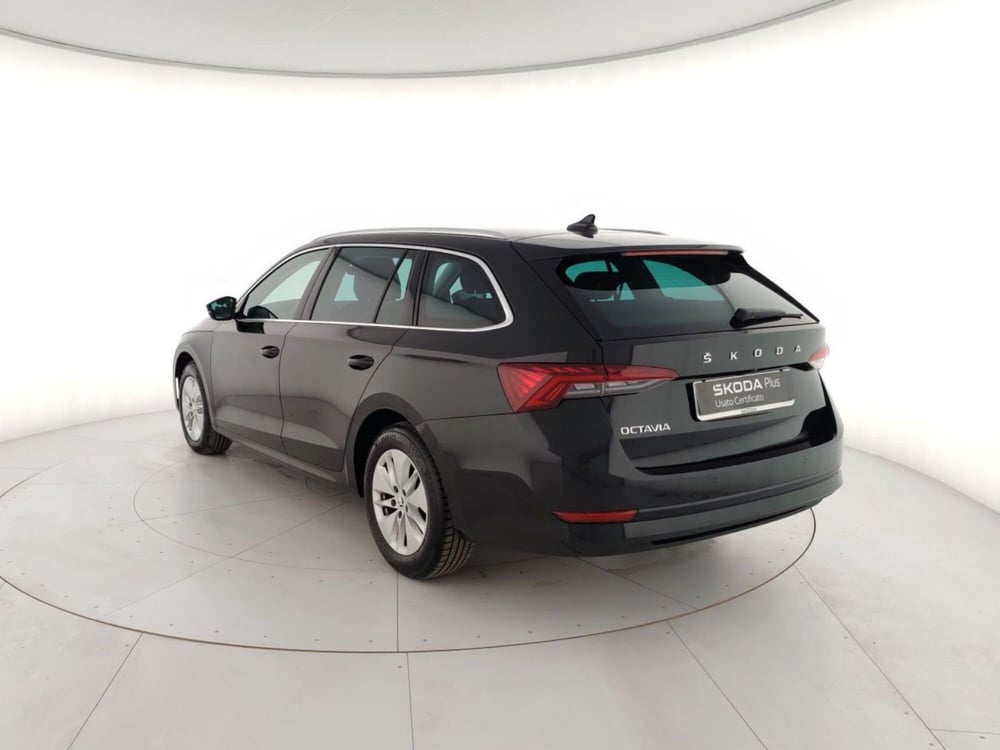 Skoda Octavia Station Wagon usata a Massa-Carrara (2)