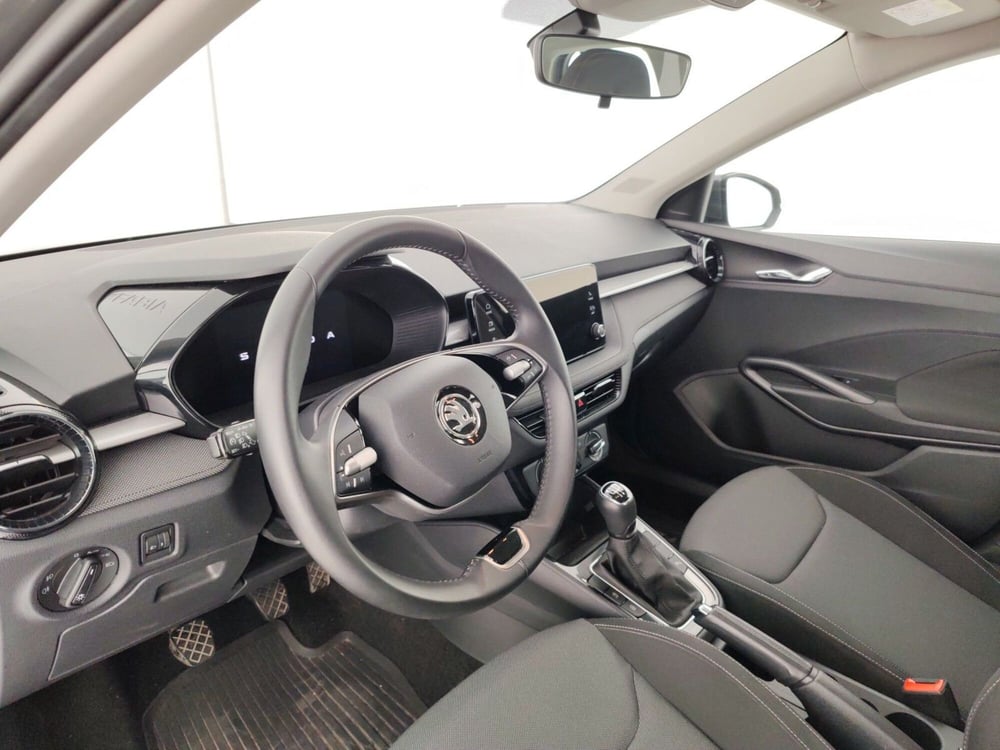 Skoda Fabia usata a Massa-Carrara (8)