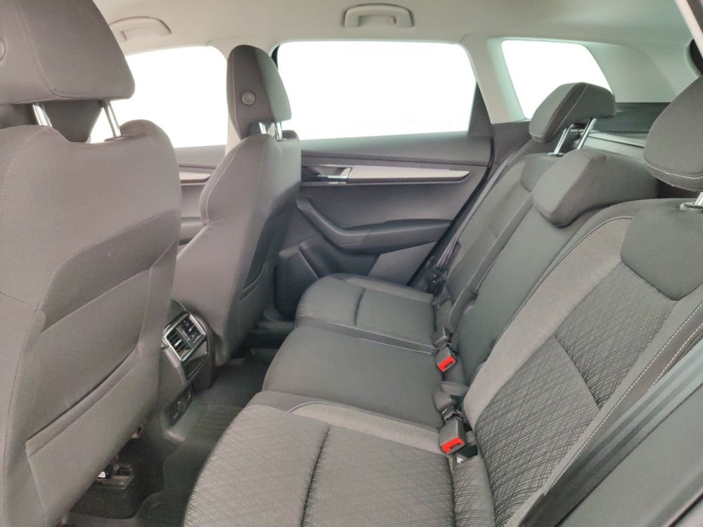 Skoda Karoq usata a Massa-Carrara (10)
