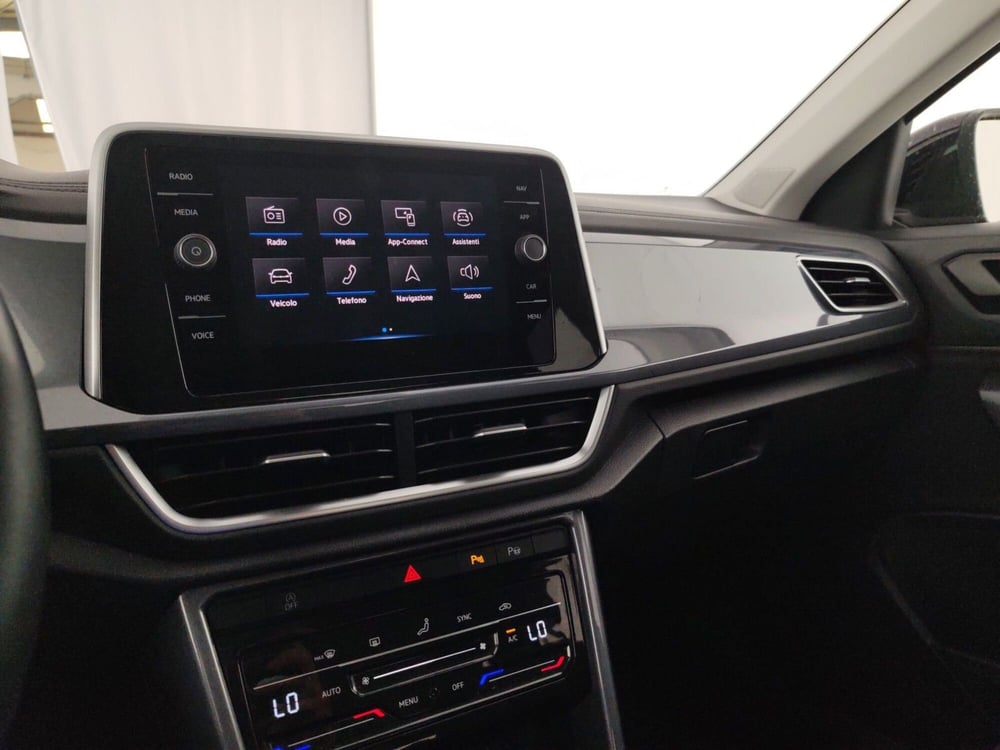 Volkswagen T-Roc usata a Massa-Carrara (12)