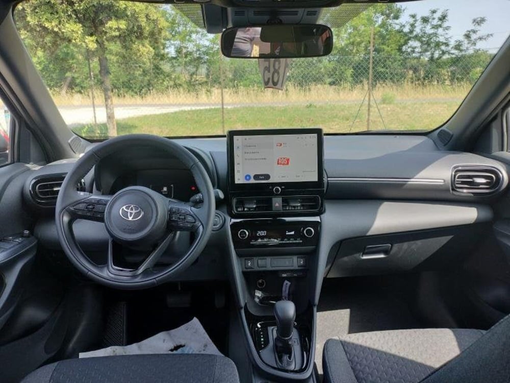 Toyota Yaris Cross nuova a Perugia (7)