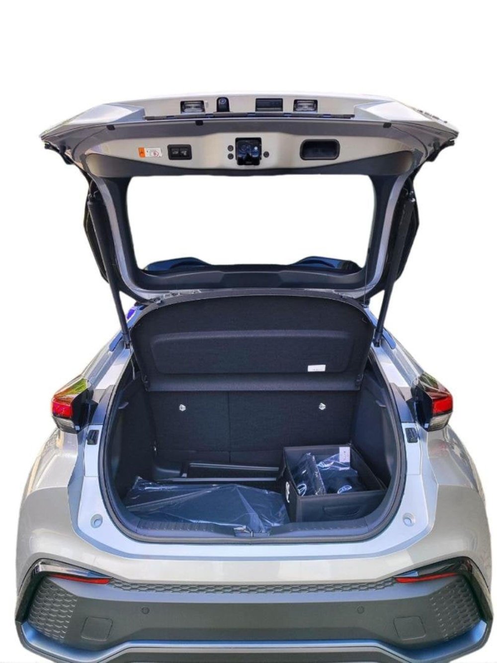 Toyota Toyota C-HR nuova a Perugia (10)