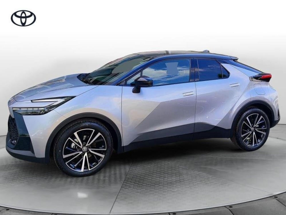 Toyota Toyota C-HR nuova a Perugia (2)