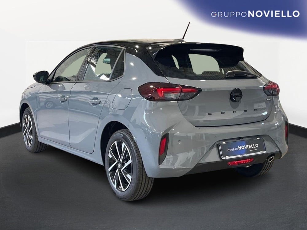 Opel Corsa nuova a Salerno (5)
